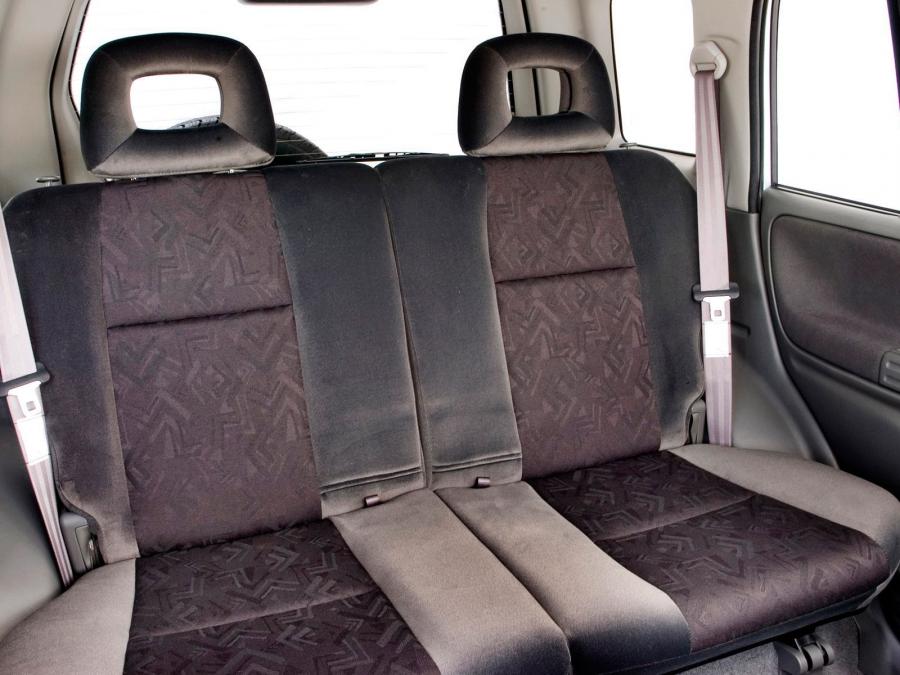  Chevrolet Tracker 2006 года  (фото 4 из 16)